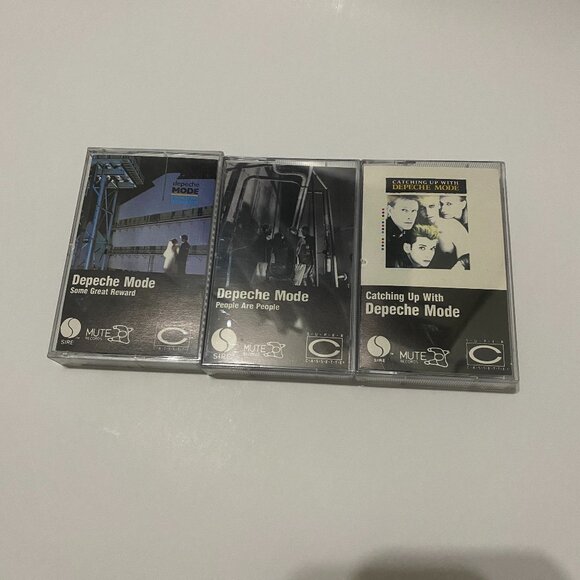 VINTAGE LOT OF 3 DEPECHE MODE CASSETTES - Picture 1 of 6